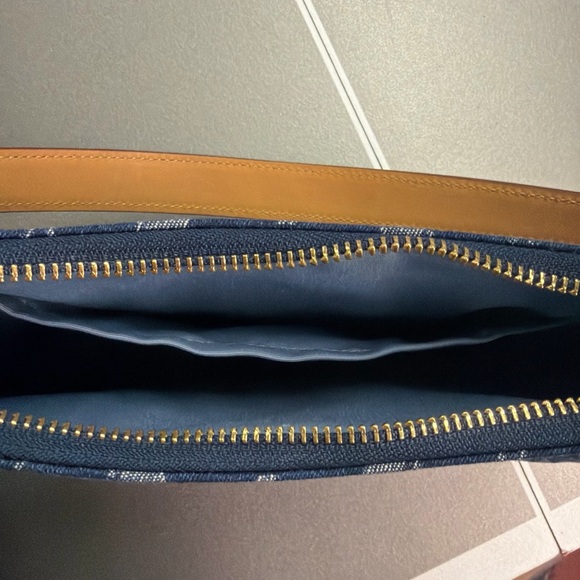 Blue Coach Teri Shoulder Bag In Signature Denim - Picture 6 of 7